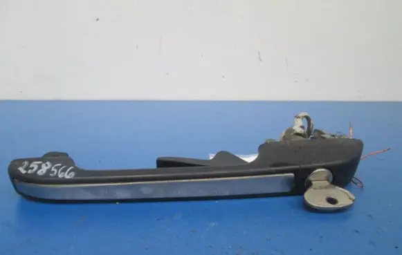 Audi 80 90 B2 Front door exterior handle