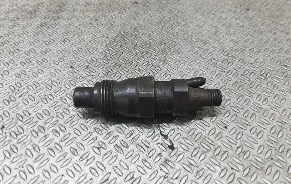 Peugeot 406 Fuel injector KCA17S42