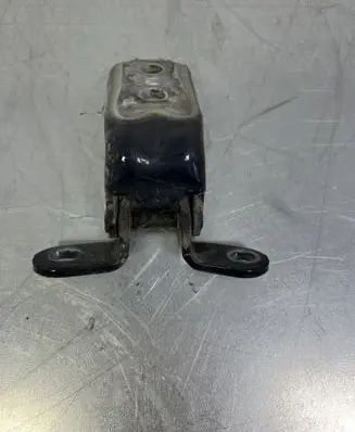 Hyundai Santa Fe Front door upper hinge 
