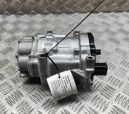 Toyota Yaris Cross Air conditioning (A/C) compressor (pump) 0424000741 88370K0010