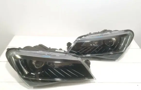 Skoda Superb B8 (3V) Headlight/headlamp 3V1941016A 3V1941015A