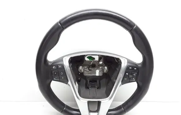 Volvo V40 Steering wheel P31250592