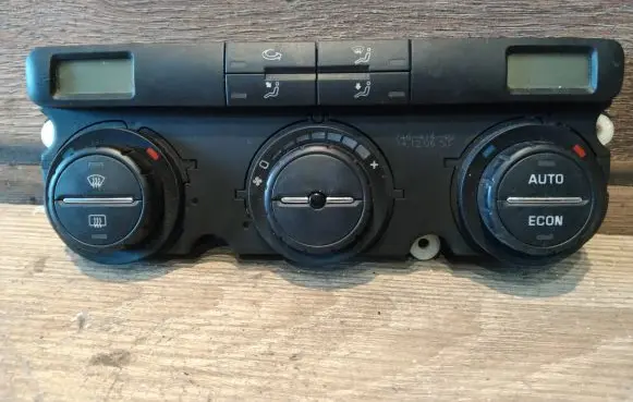 Skoda Octavia Mk2 (1Z) Climate control unit 1Z0907044H