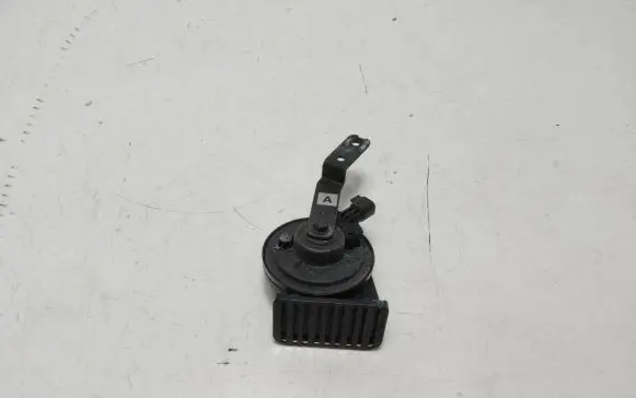 Land Rover Discovery 5 Horn signal HY3213801AA HY32-13801-AA