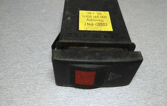 Audi A4 S4 B5 8D Hazard light switch 8D0941509C