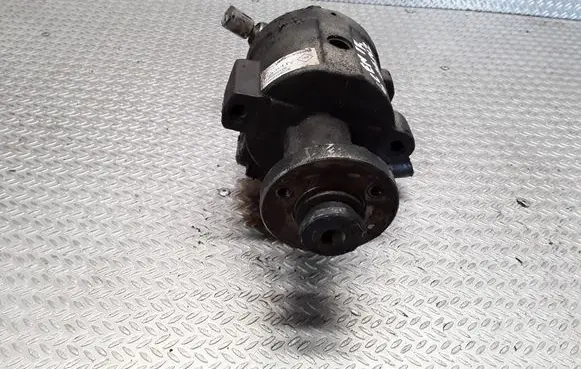 Renault Scenic I Power steering pump 7700840106