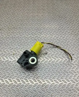 Mercedes-Benz E C207 W207 Airbag deployment crash/impact sensor A1729056000