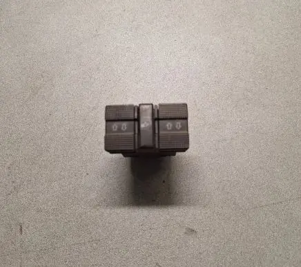 Volkswagen Golf III Electric window control switch 1H0959855A