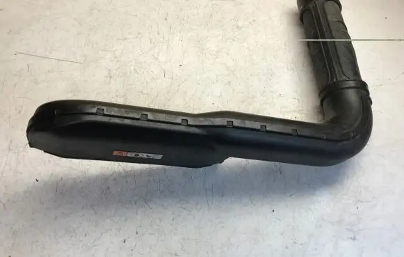 Hyundai i40 Air intake duct part 282103Z000