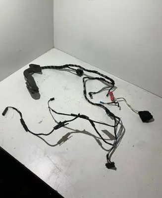 BMW 1 E81 E87 Front door wiring loom/harness boot 6928672
