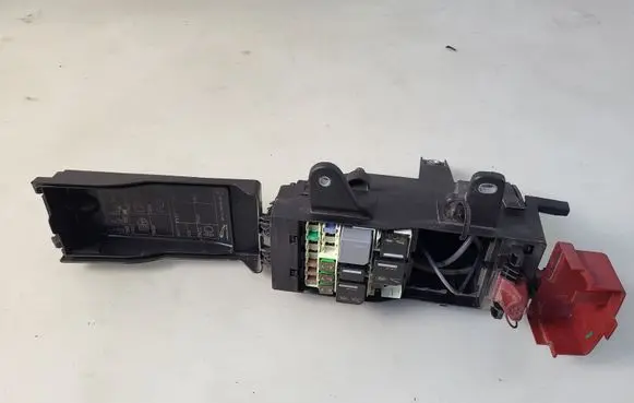 Jaguar XF Fuse module GX7314A076AA