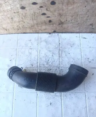 Audi Q7 4L Air intake hose/pipe 7L6129627F