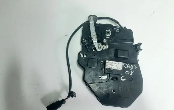 Volkswagen Caddy Rear door lock 2K0827201Q