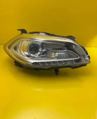 Suzuki SX4 S-Cross Headlight/headlamp 100-17735
