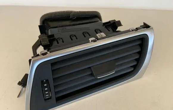 Audi A7 S7 4G Dashboard side air vent grill/cover trim 4G8820902