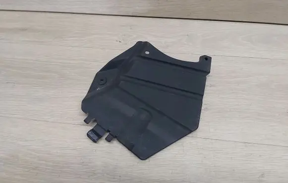 Toyota GT 86 Engine splash shield/under tray 57746CA010