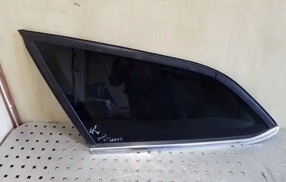 Ford Focus Rear side window