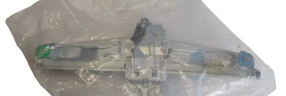 Nissan Qashqai Front window lifting mechanism without motor 