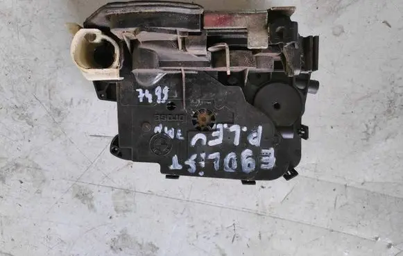BMW 3 E90 E91 Front door lock 