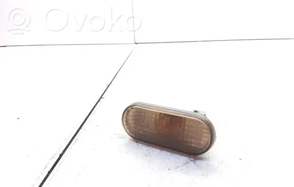 Volkswagen Golf III Front fender indicator light 3A0949117B