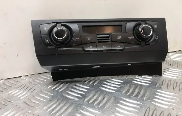 Audi A4 S4 B8 8K Climate control unit 8T2820043S