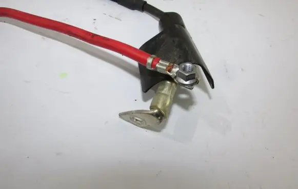 Positive cable (battery)