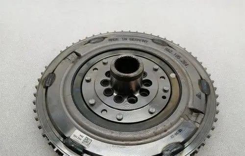 Porsche 718 Cayman 982 982c Flywheel 982105264A