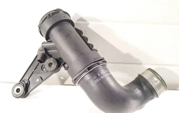 Mercedes-Benz C W203 Intercooler hose/pipe A2035200095 A2035281482
