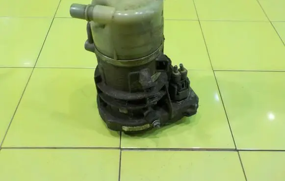 Ford Galaxy Power steering pump BG913K514FC NP211