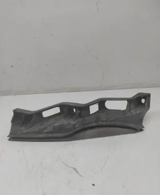 Volkswagen PASSAT B6 Front bumper mounting bracket 3C0807890