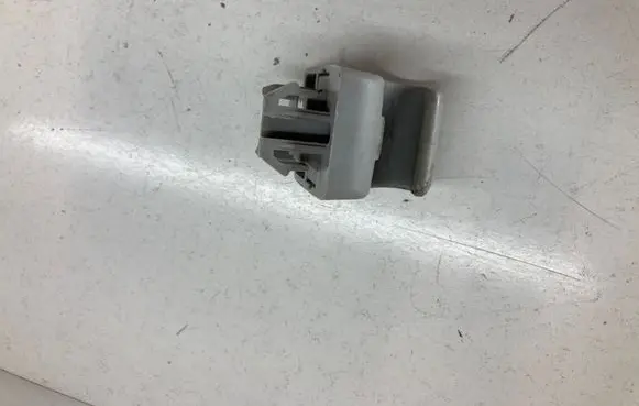 KIA Sportage Sun visor clip/hook/bracket 