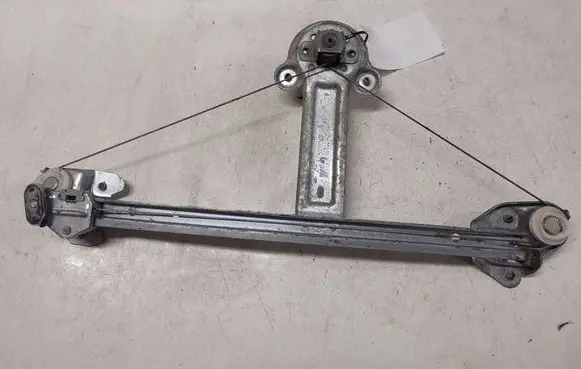 Opel Astra H Rear door manual window regulator 13100421RH