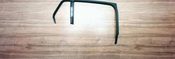 Volvo V60 Rear door window/glass frame 1302144
