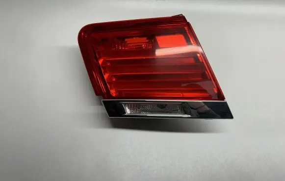 BMW 7 F01 F02 F03 F04 Tailgate rear/tail lights 7182205