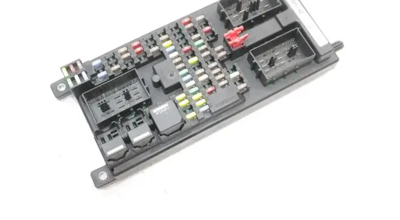 Land Rover Discovery Sport Fuse box set FK7214F041AC