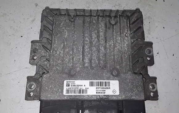 Renault Megane III Engine control unit/module S180153104A