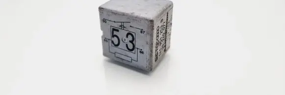 Volkswagen Golf III Other relay 141951253B