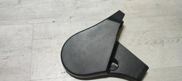Nissan Qashqai Seat trim L0320007
