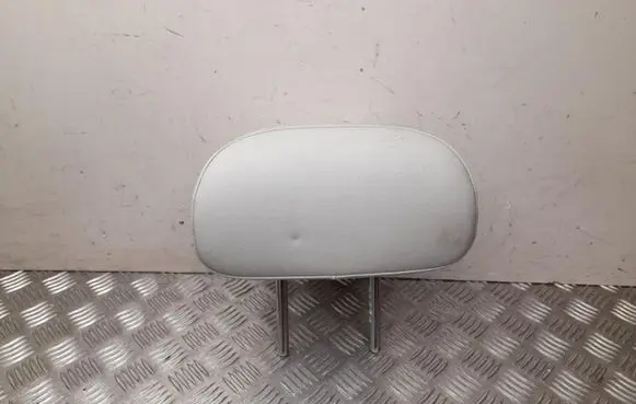 Hyundai Kona II Rear seat headrest 815