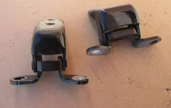 Honda CR-V Front door upper hinge B92P