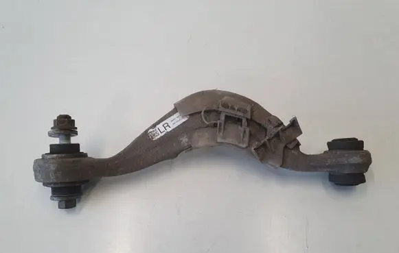 Rear control arm