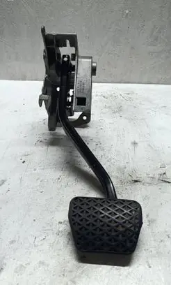 BMW 3 E90 E91 Brake pedal 42322403