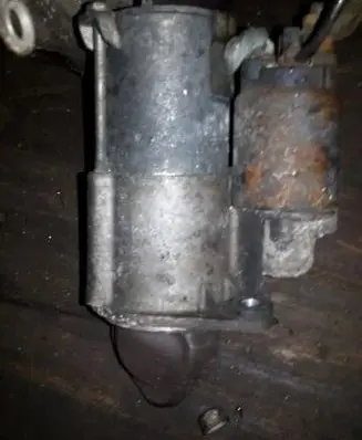 Opel Zafira B Starter motor 55556092