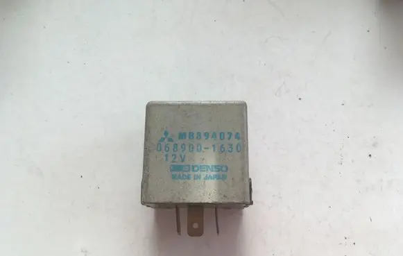 Mitsubishi Pajero Other relay MB894074 0689001630