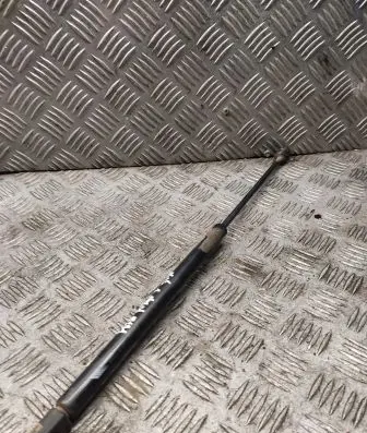 Ford Focus Tailgate/trunk strut/damper