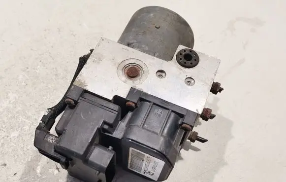 KIA Sorento ABS Pump 0265216928 589103E310 0273004660