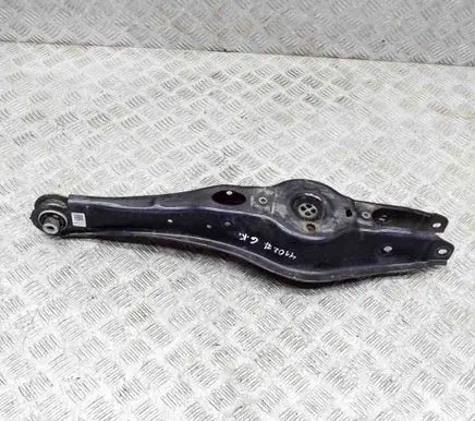 Rear upper control arm/wishbone