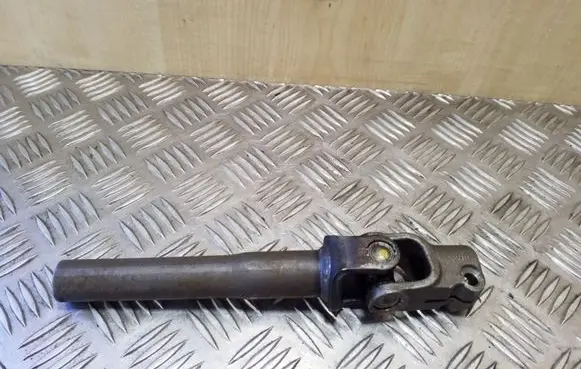Nissan Qashqai Steering column universal joint