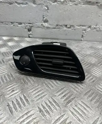 Renault Scenic III - Grand scenic III Dashboard side air vent grill/cover trim 10016