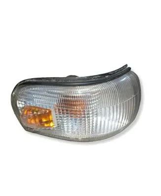 Hyundai H-100 Front indicator light 92302434